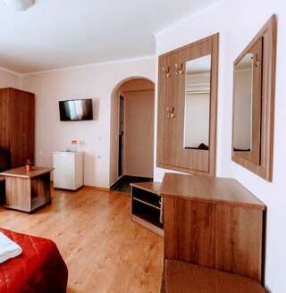 Гостиница Гавана Адлер Четырехместный улучшенный-3